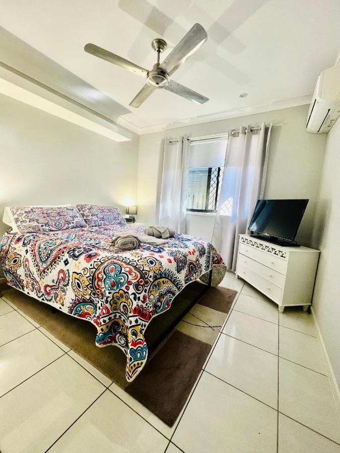 Manhattan B&B Guest Rooms North Lakes Kültér fotó